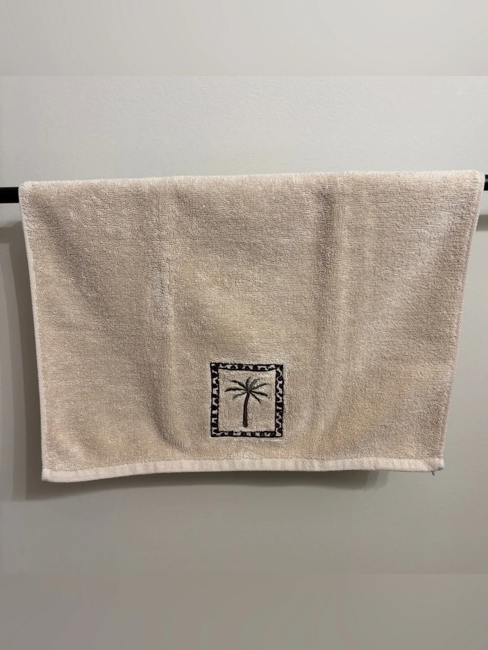 Avanti Linens Banana Palm Embroidered Hand Towel Tropical Coastal Neutral Safari